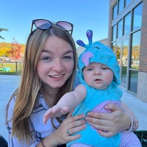 Meet your Posher, Abby